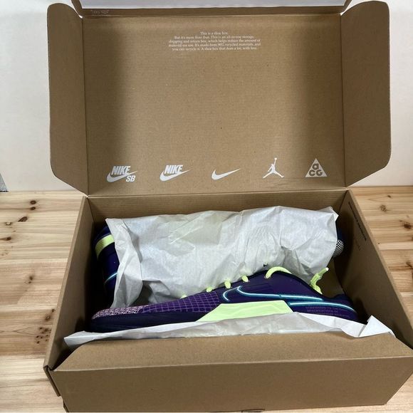 NEW Nike Metcon 8 AMP Workout Training Shoes Mens 12 Deep Purple Barely Volt - Picture 10 of 11